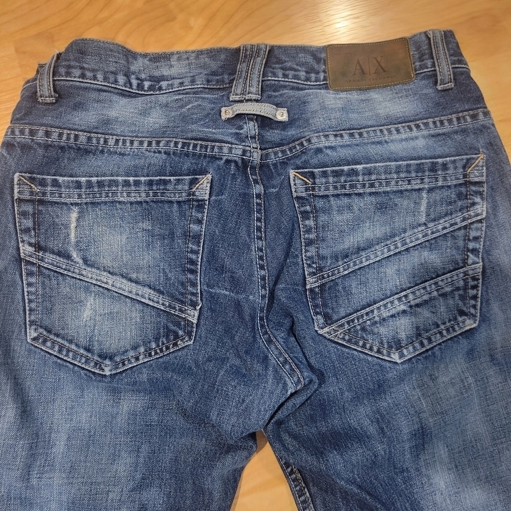 Armani Exchange Men's Relaxed Leg Jeans Size 33 - Picture 8 of 9